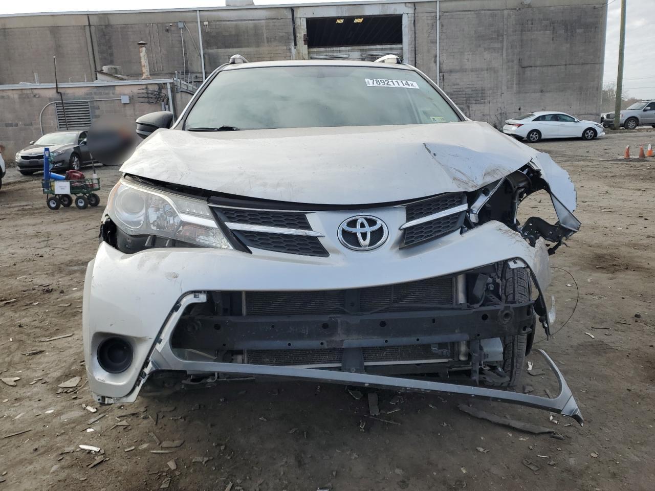 2014 Toyota RAV 4 - Image 5