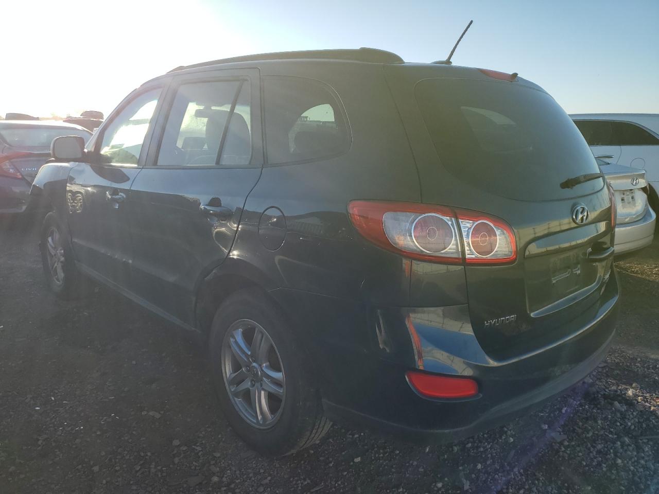 2011 Hyundai Santa Fe - Image 2