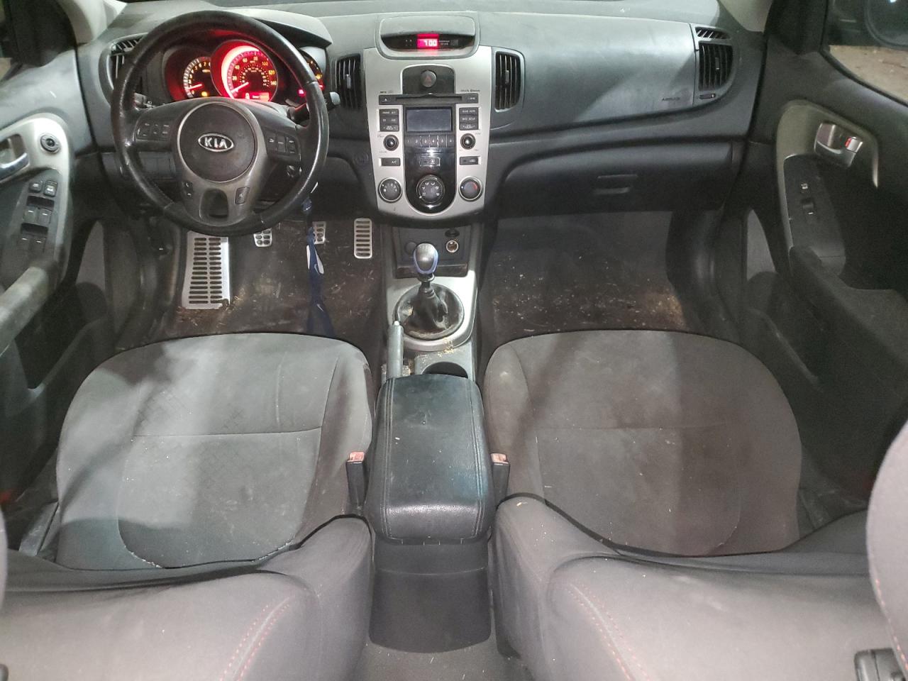 2010 Kia Forte - Image 8