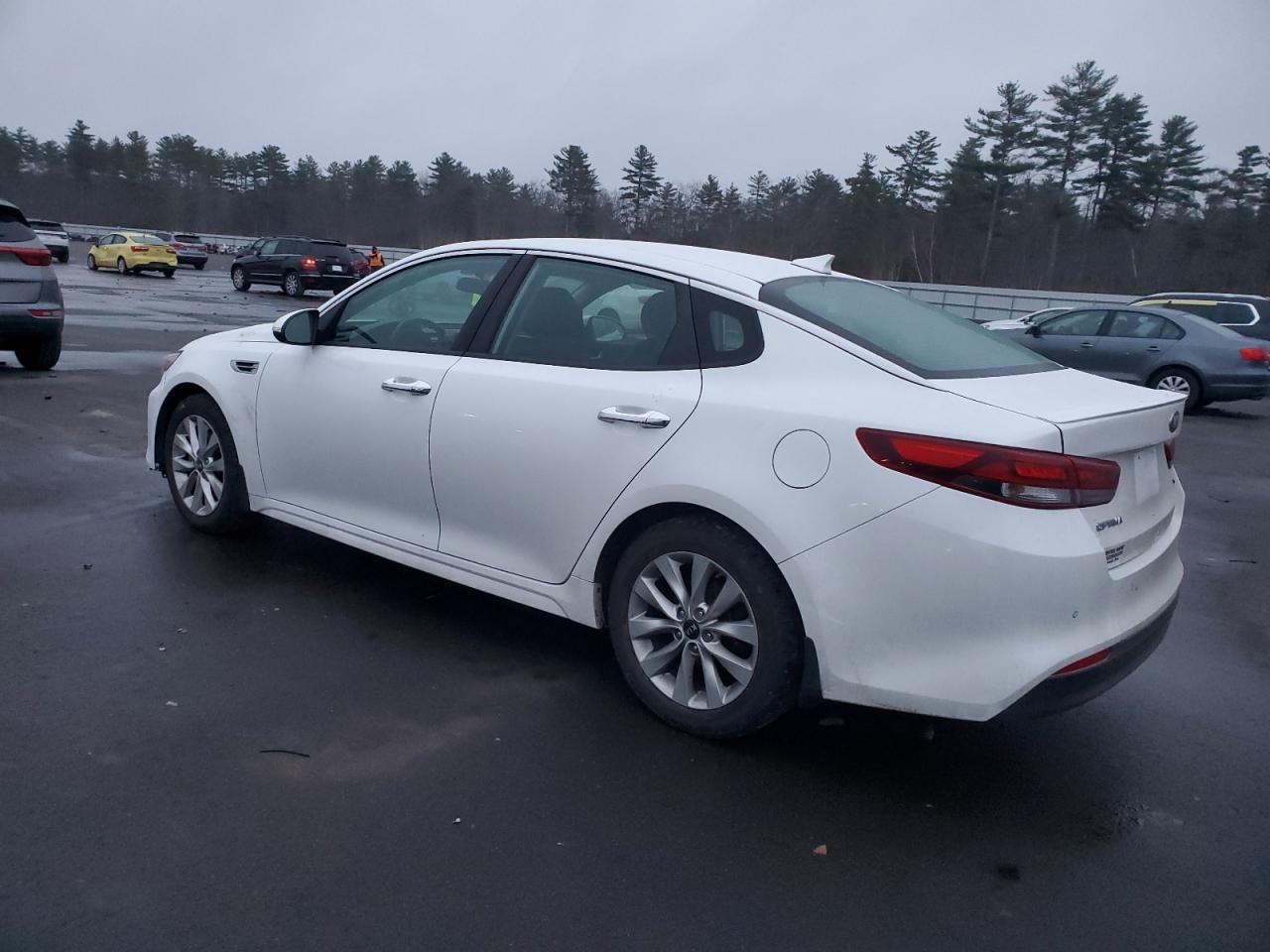 2018 Kia Optima - Image 2