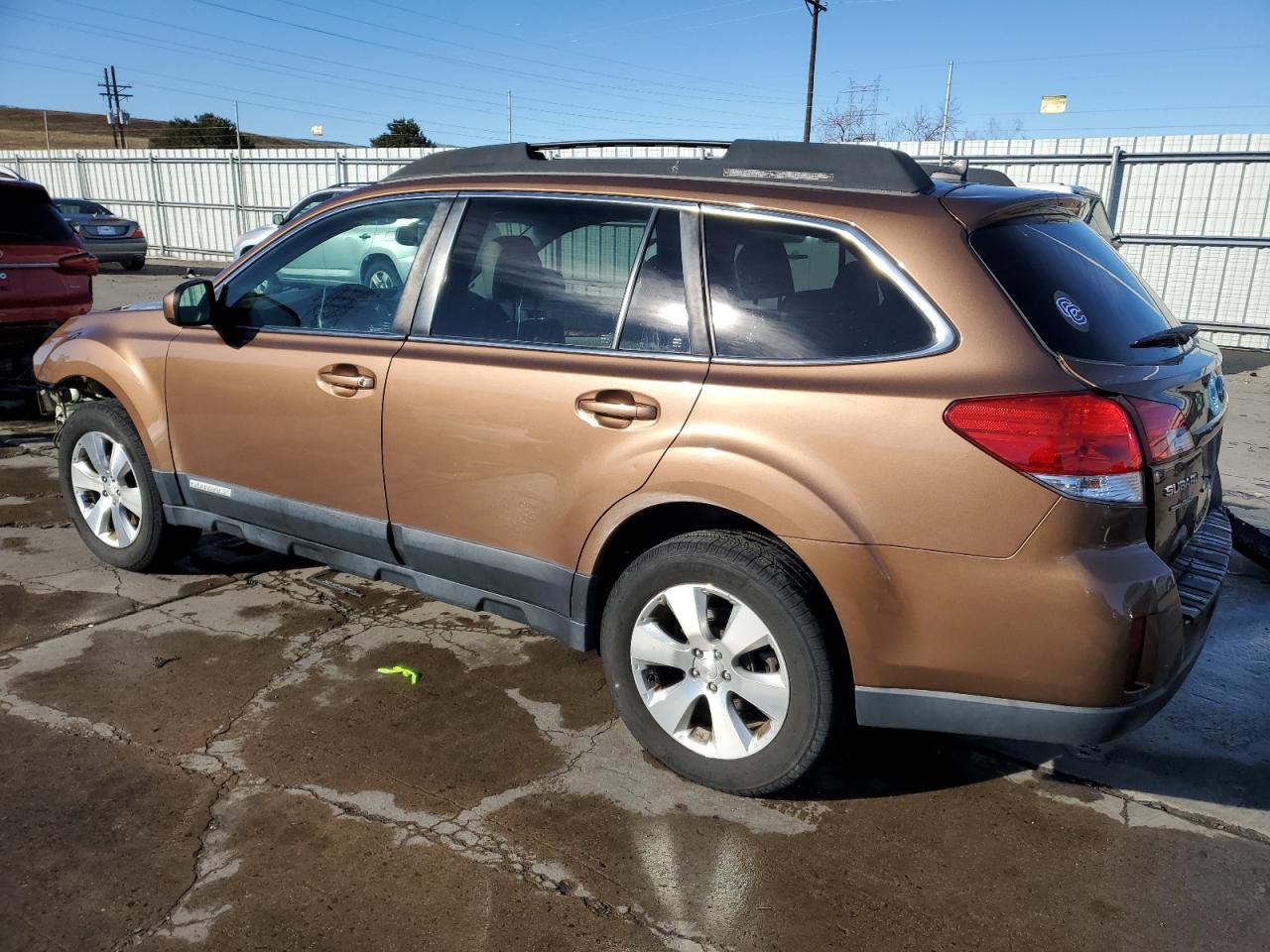2011 Subaru Outback - Image 2