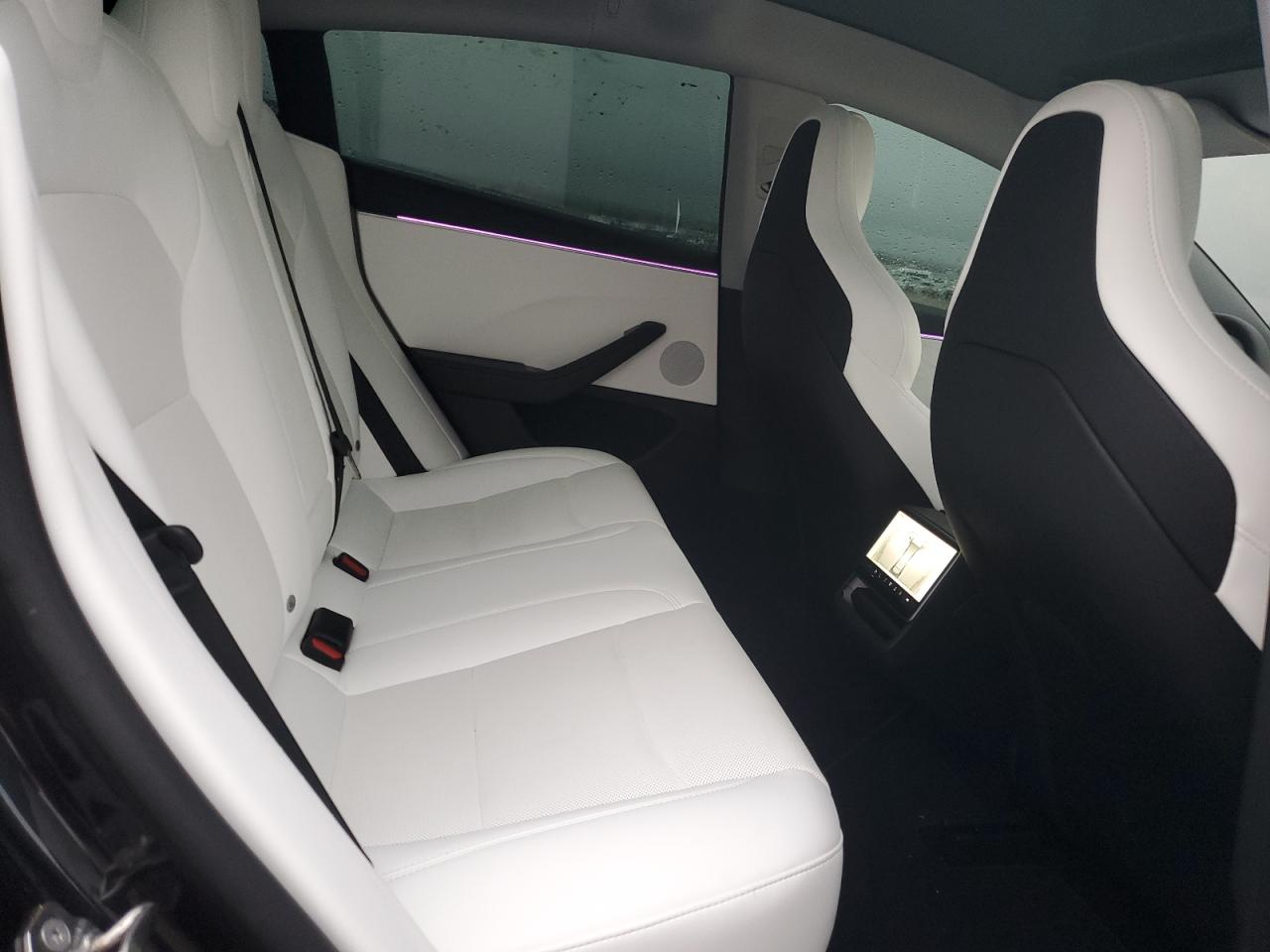 2024 Tesla Model 3 VIN: 5YJ3E1ETXRF825582 Lot: 76035224