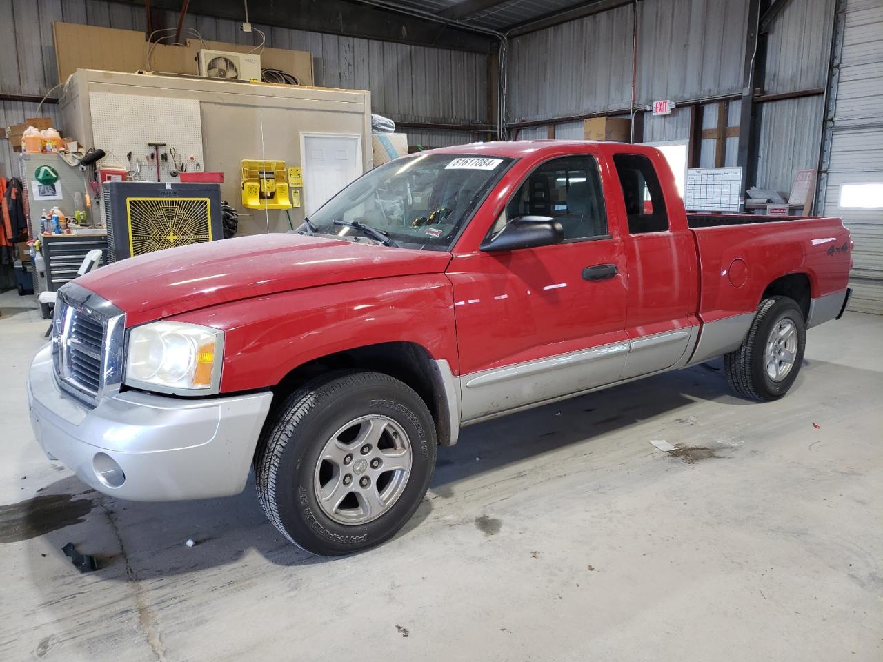 2005 Dodge Dakota - Image 1