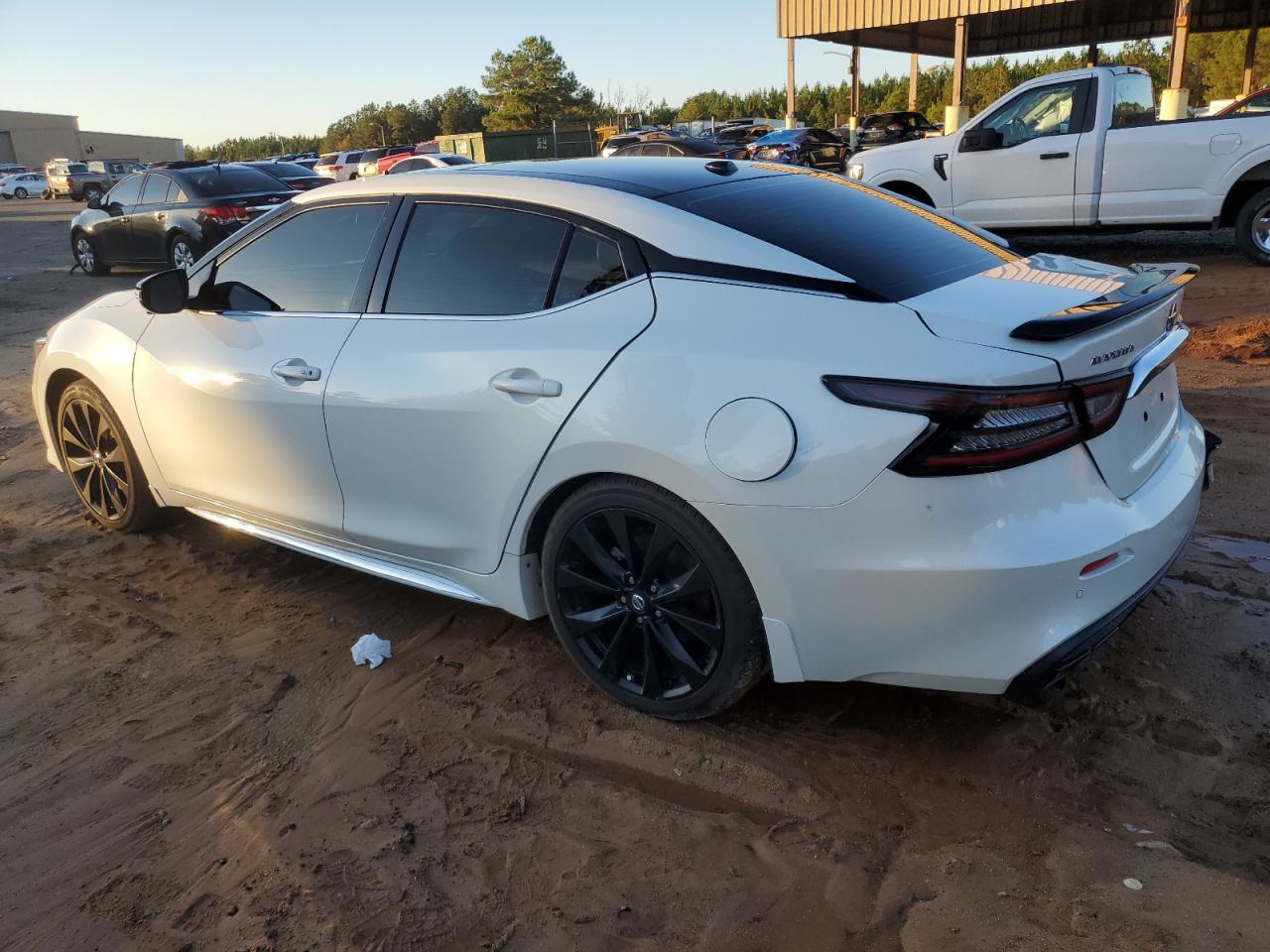2020 Nissan Maxima - Image 2