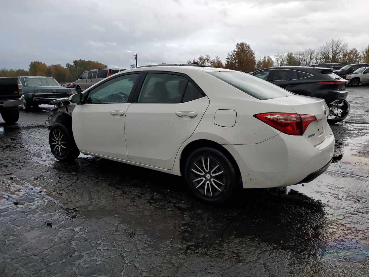 2018 Toyota Corolla - Image 2