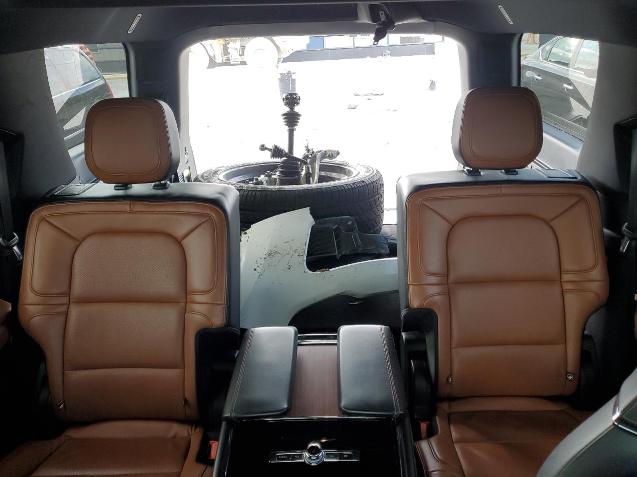 2021 Lincoln Navigator - Image 10