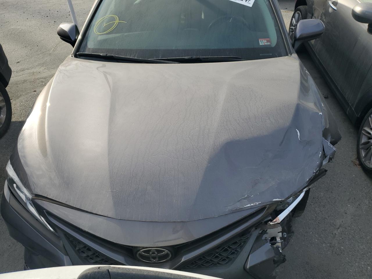 VIN 4T1B11HKXJU036155 2018 TOYOTA CAMRY no.11