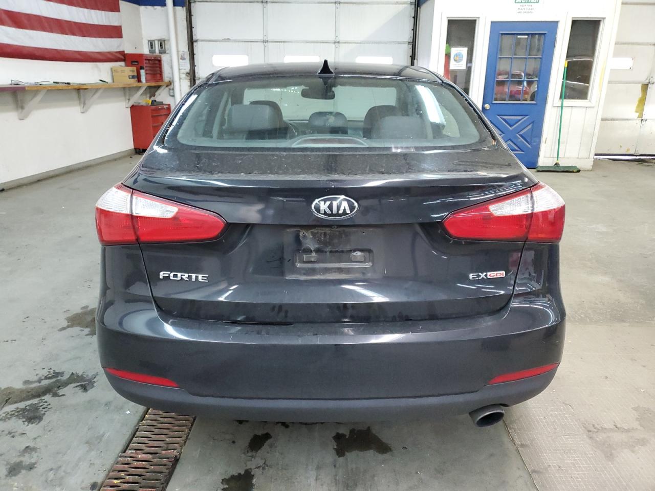 2016 Kia Forte - Image 6