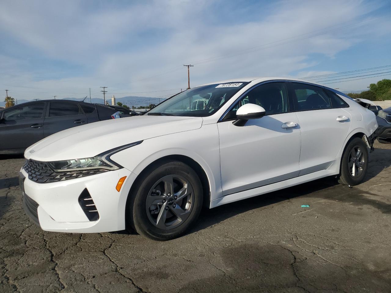 2022 Kia K5 - Image 1