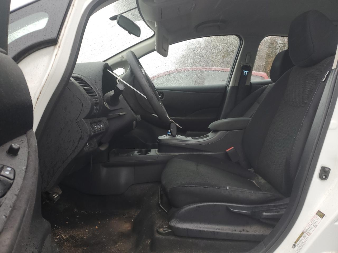 2017 Nissan Leaf - Image 7