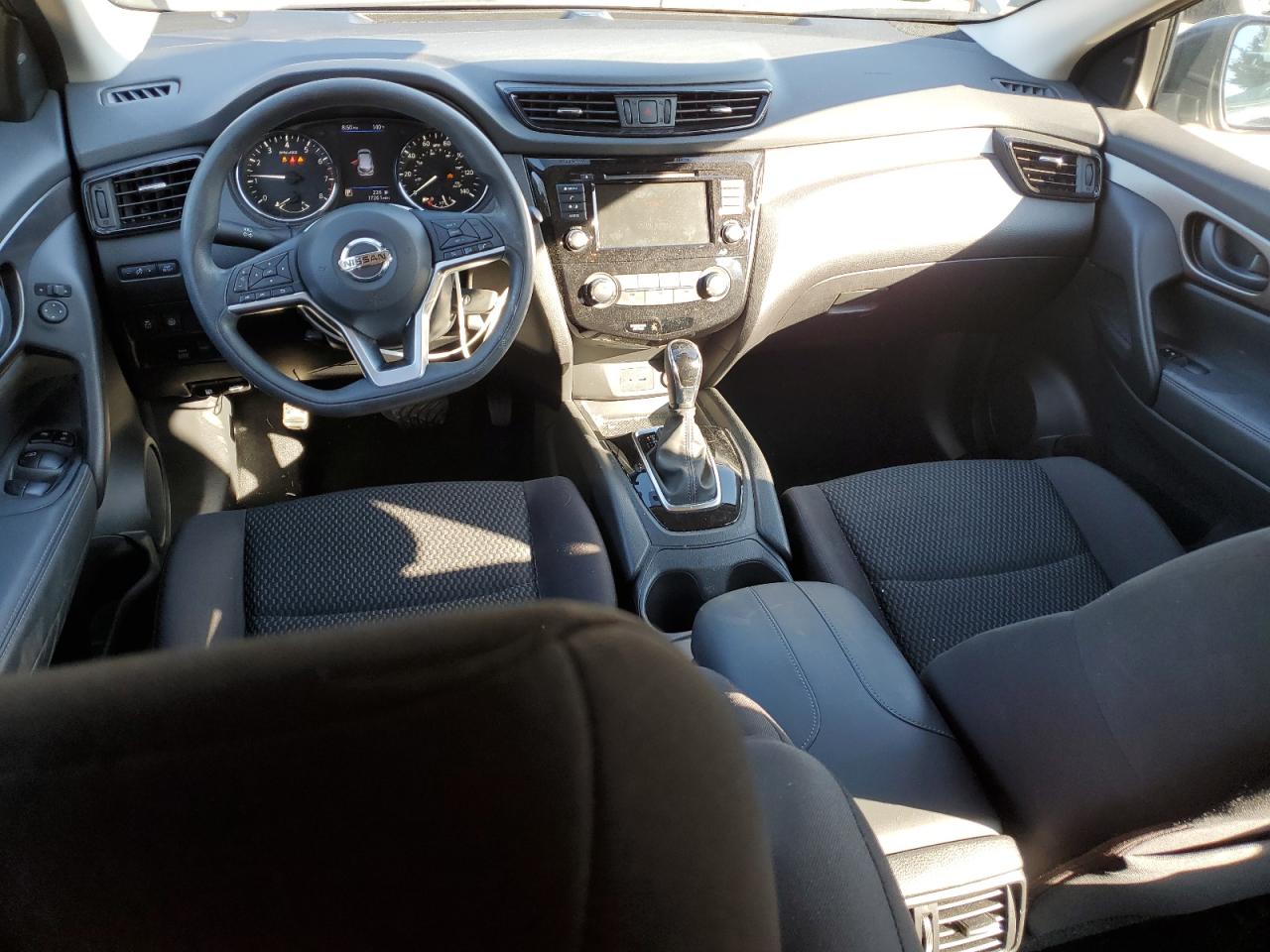 2020 Nissan Rogue - Image 8
