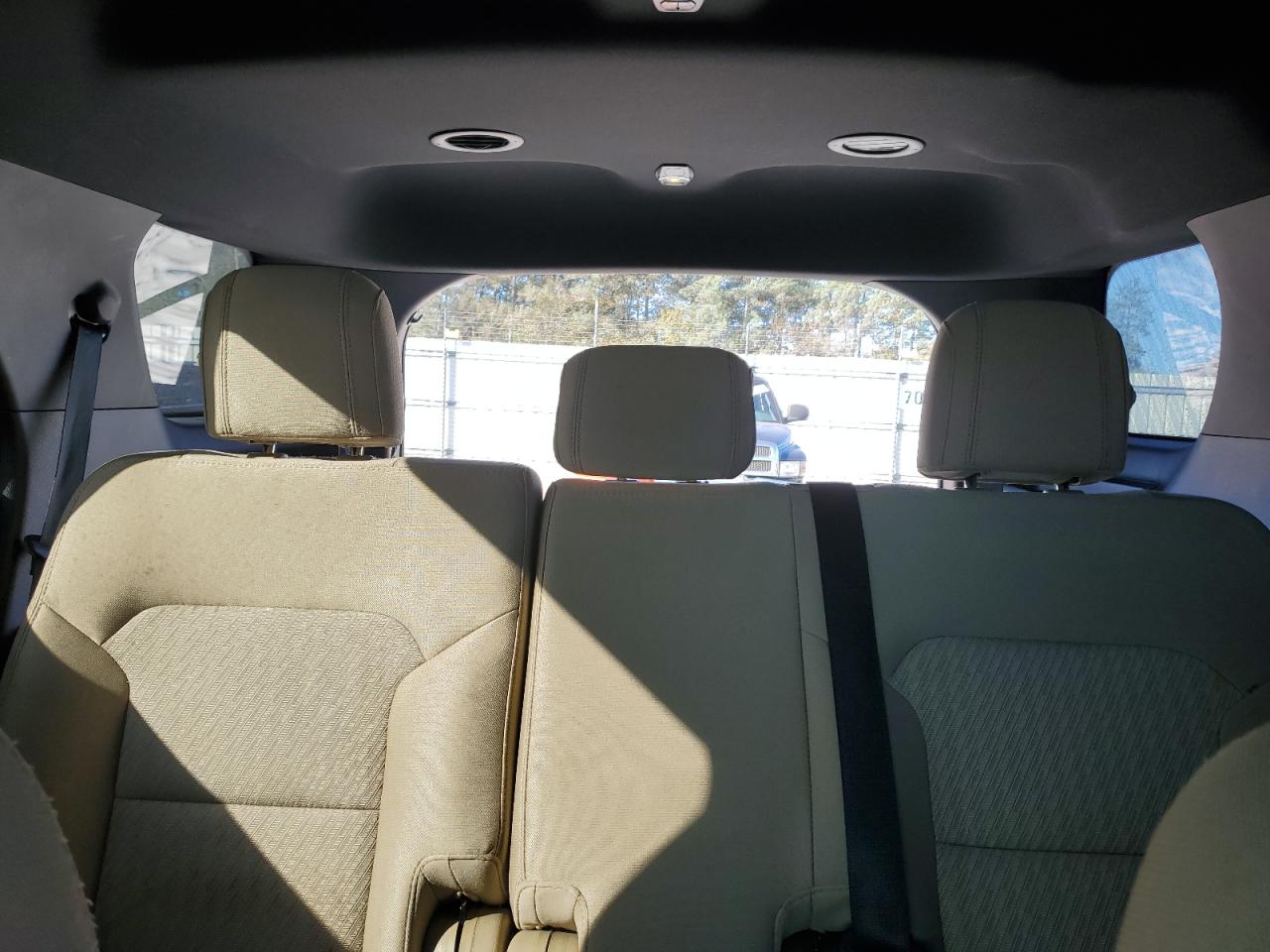 2017 Ford Explorer - Image 10