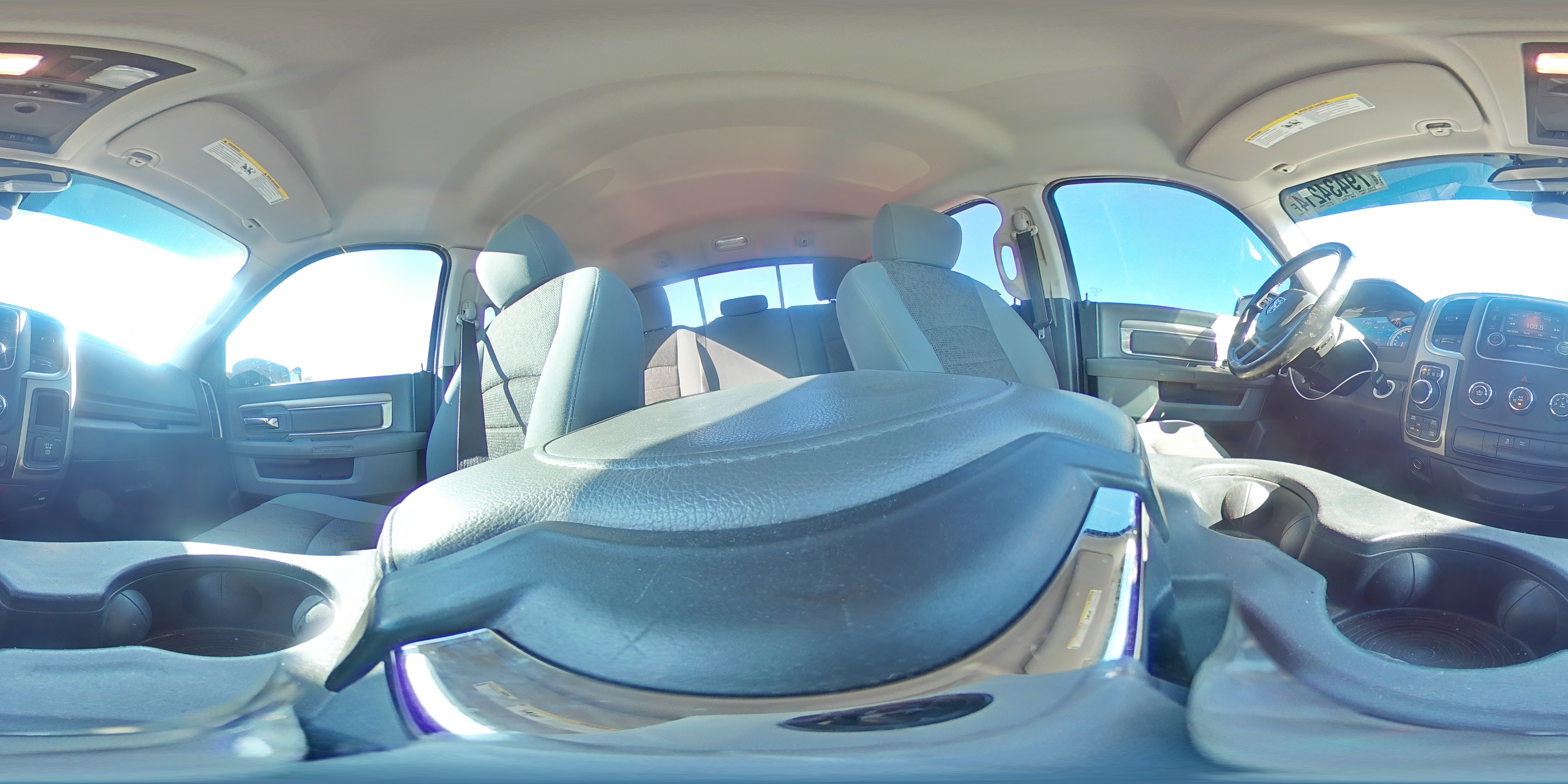 2014 RAM 1500 - Image 14