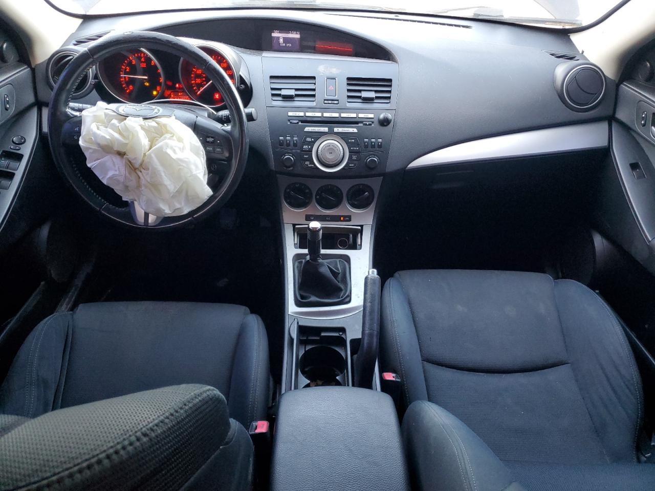 2010 Mazda 3 - Image 8