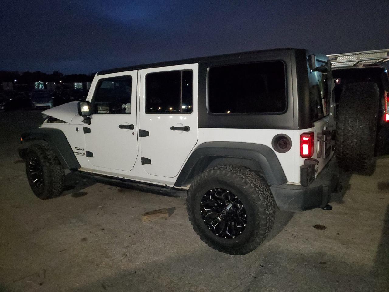 2015 Jeep Wrangler - Image 2