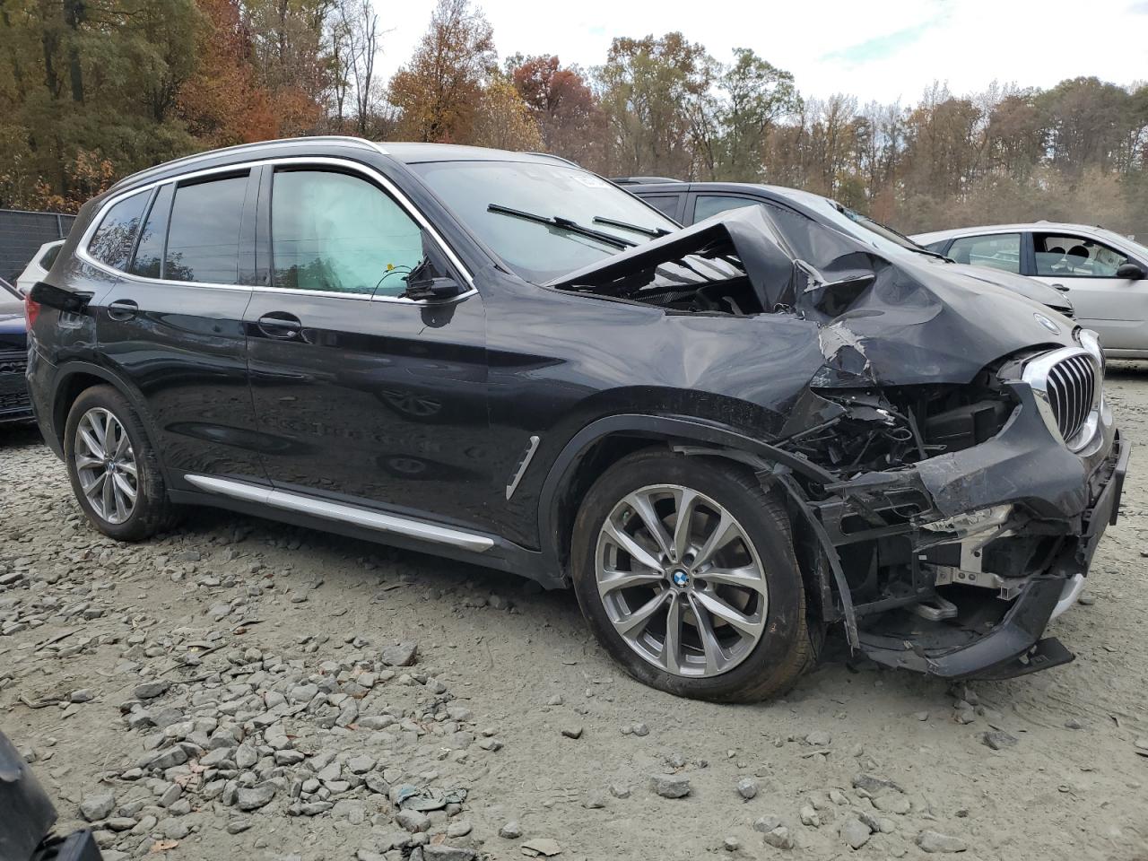 VIN 5UXTR9C56KLR04711 2019 BMW X3 no.4