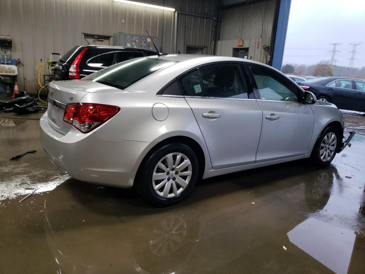 2011 Chevrolet Cruze - Image 3