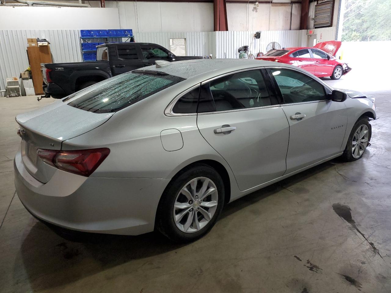 2021 Chevrolet Malibu - Image 3