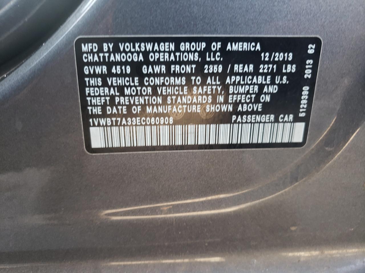 2014 Volkswagen Passat - Image 13