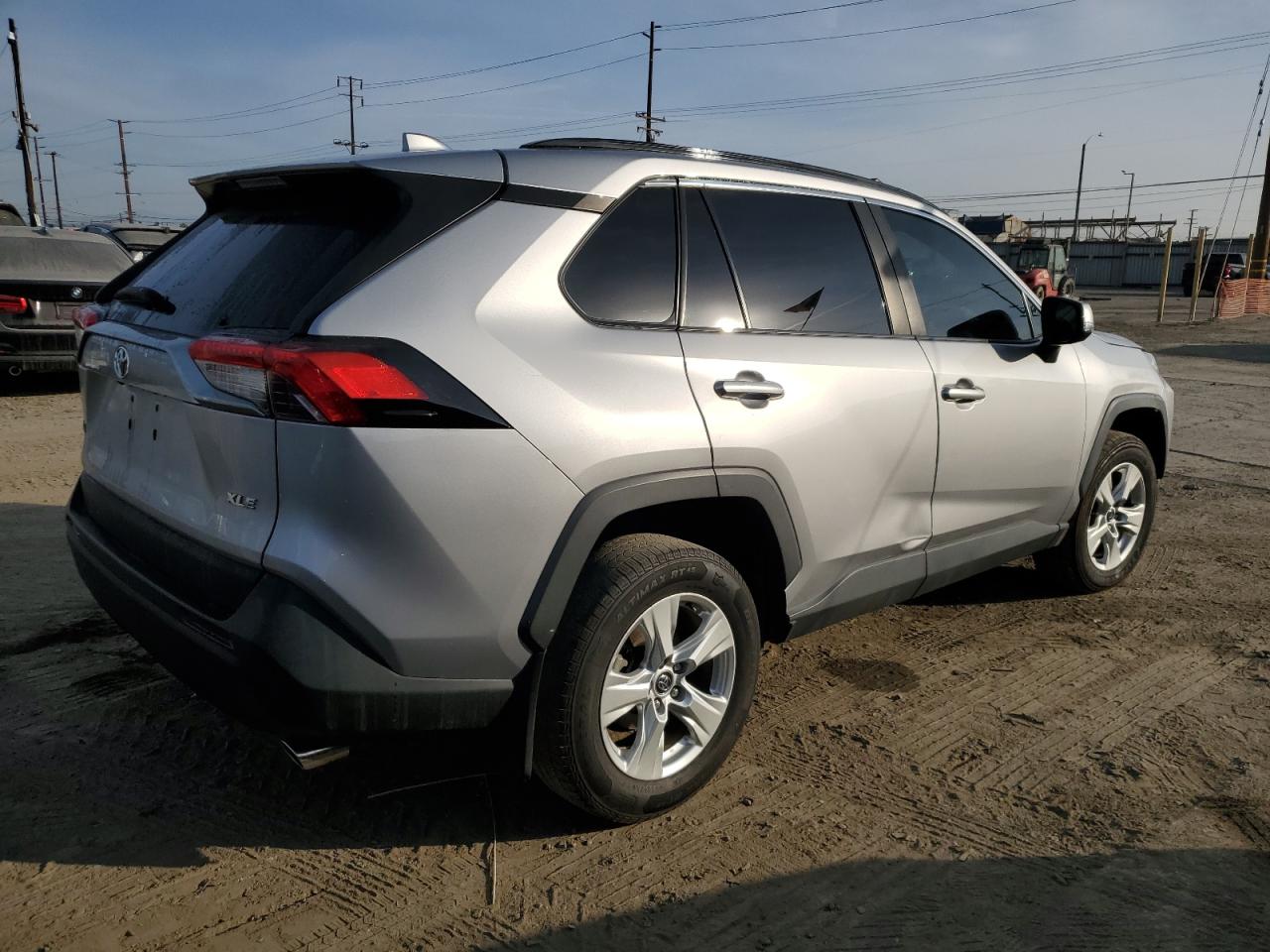 VIN 2T3W1RFVXMC106070 2021 TOYOTA RAV4 no.3