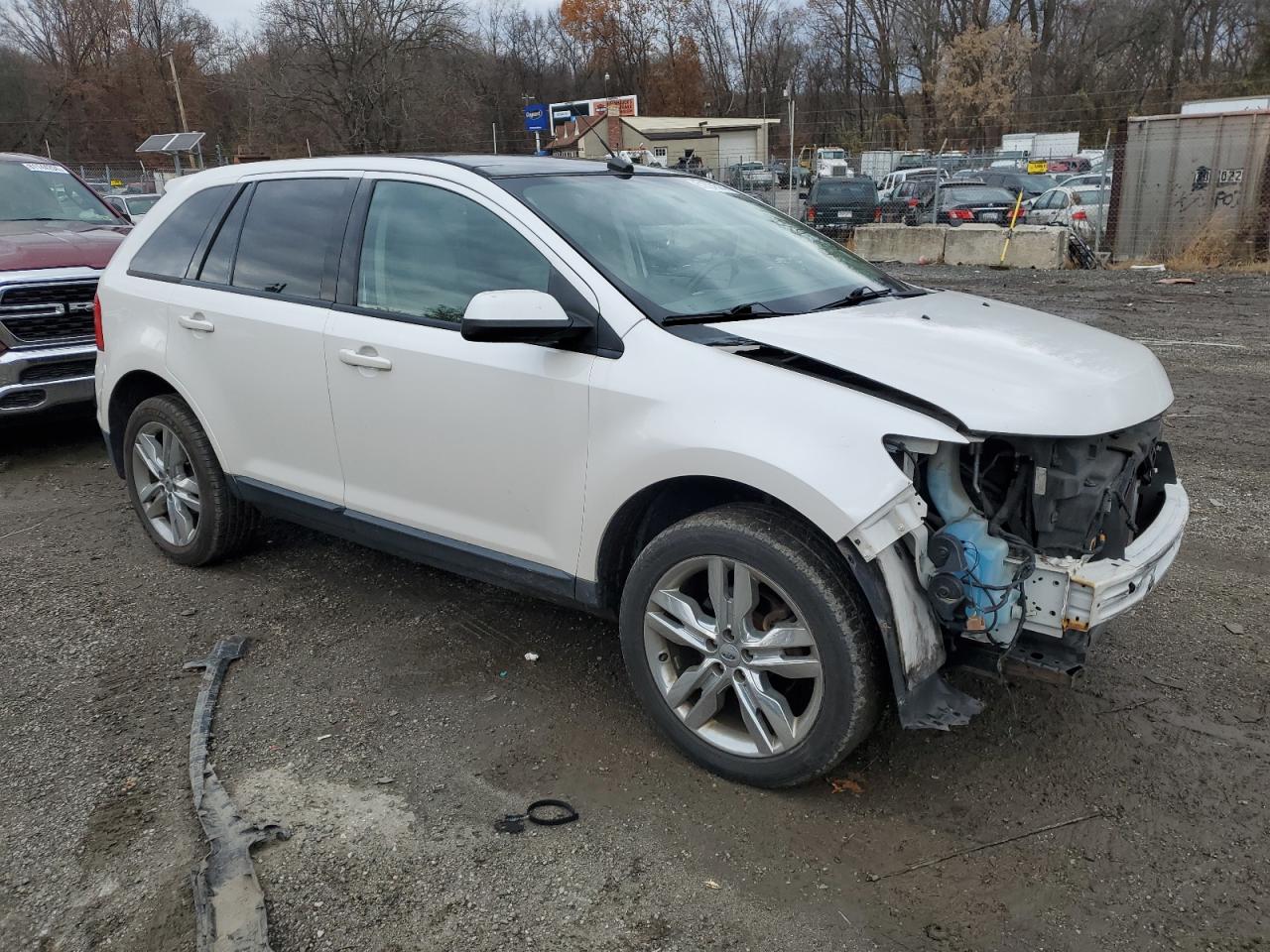 2014 Ford Edge - Image 4