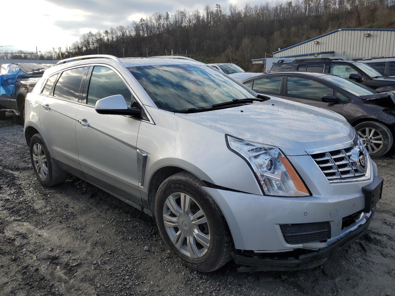 VIN 3GYFNEE33FS567844 2015 CADILLAC SRX no.4