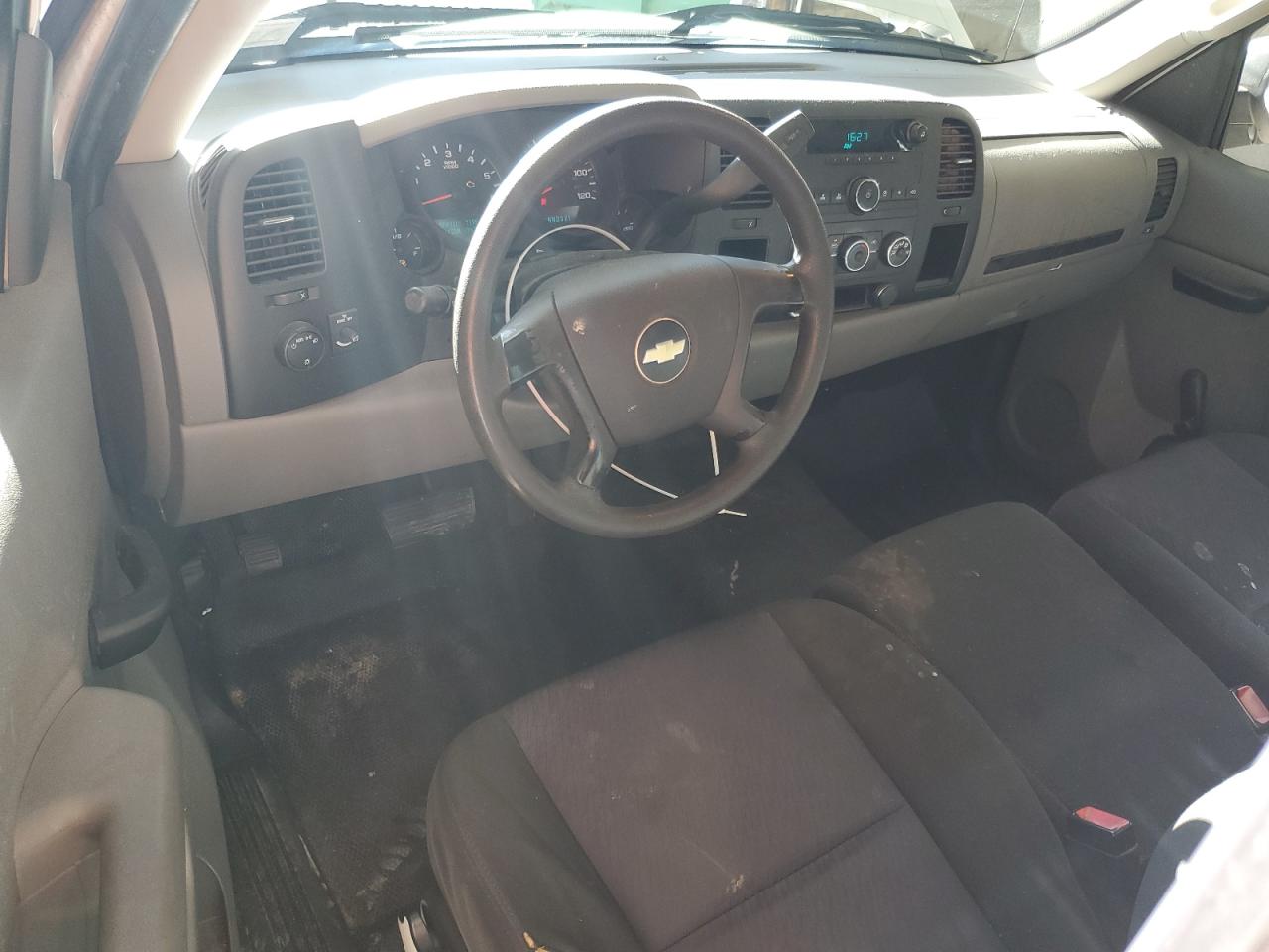 2010 Chevrolet Silverado - Image 8