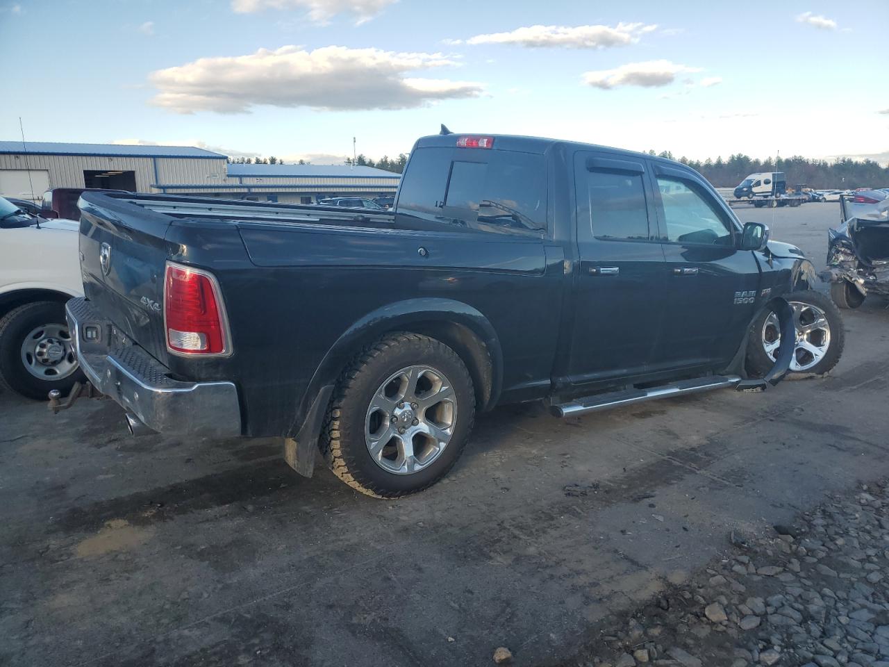 2017 RAM 1500 - Image 3