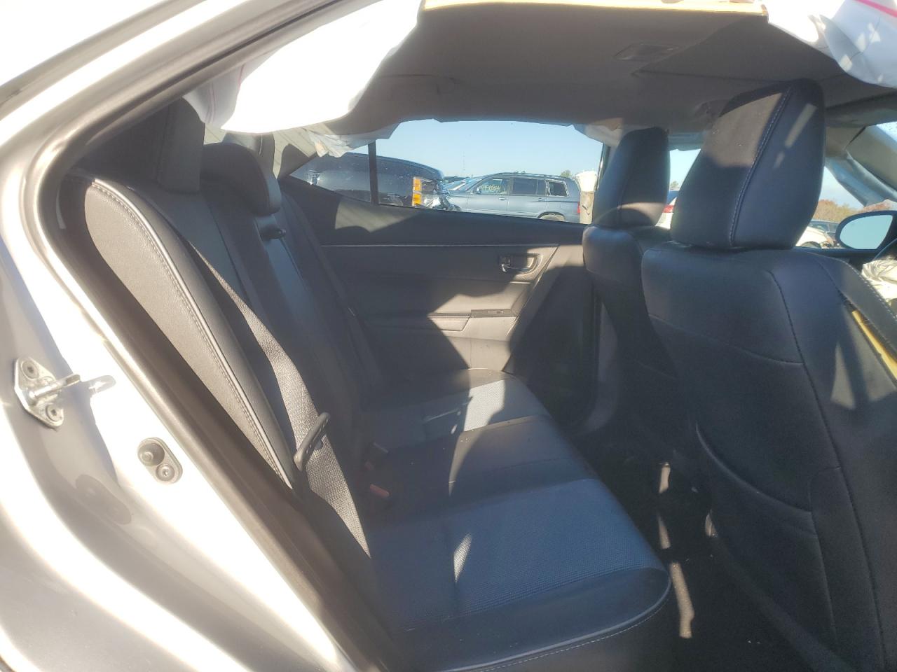 2015 Toyota Corolla - Image 10