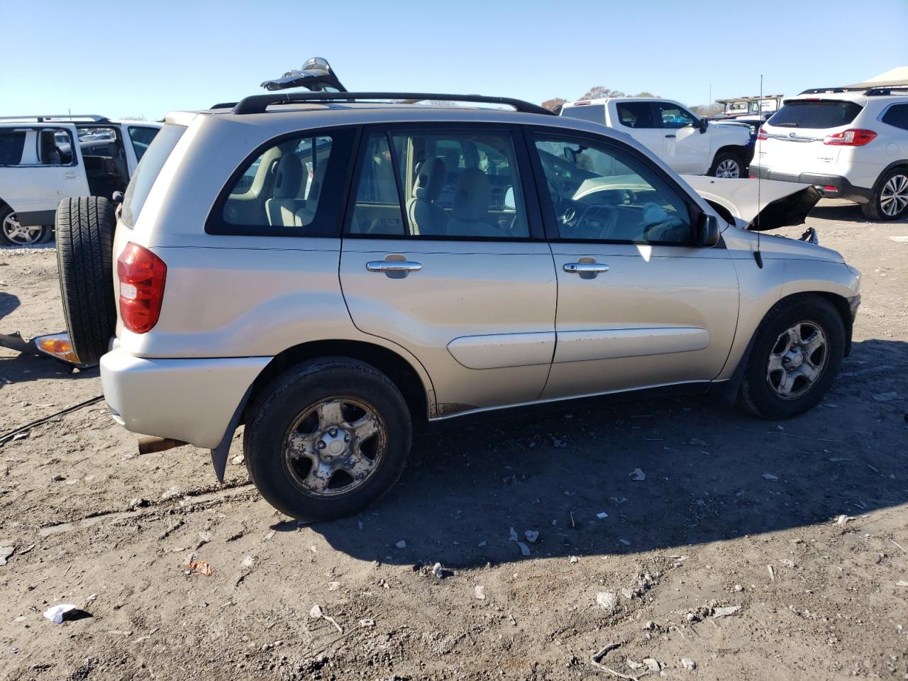 2004 Toyota RAV 4 - Image 3