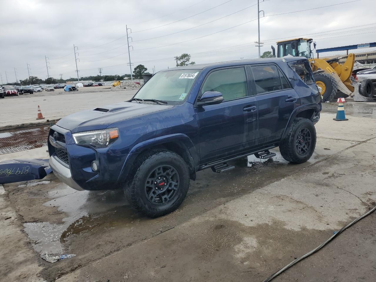 VIN JTEBU5JR2K5698183 2019 TOYOTA 4RUNNER no.1