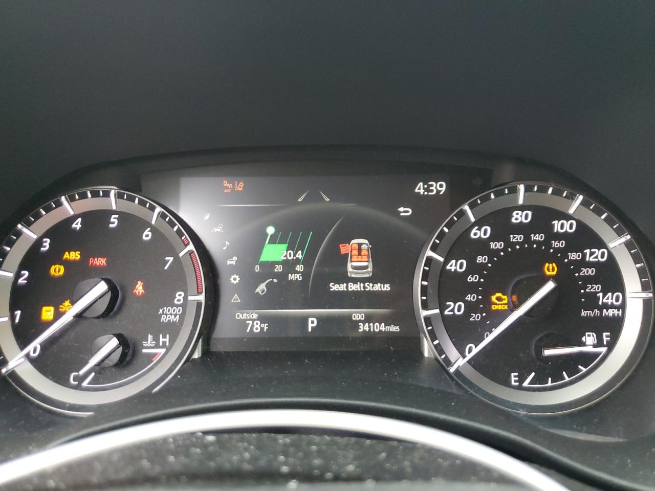 2022 Toyota Highlander - Image 9