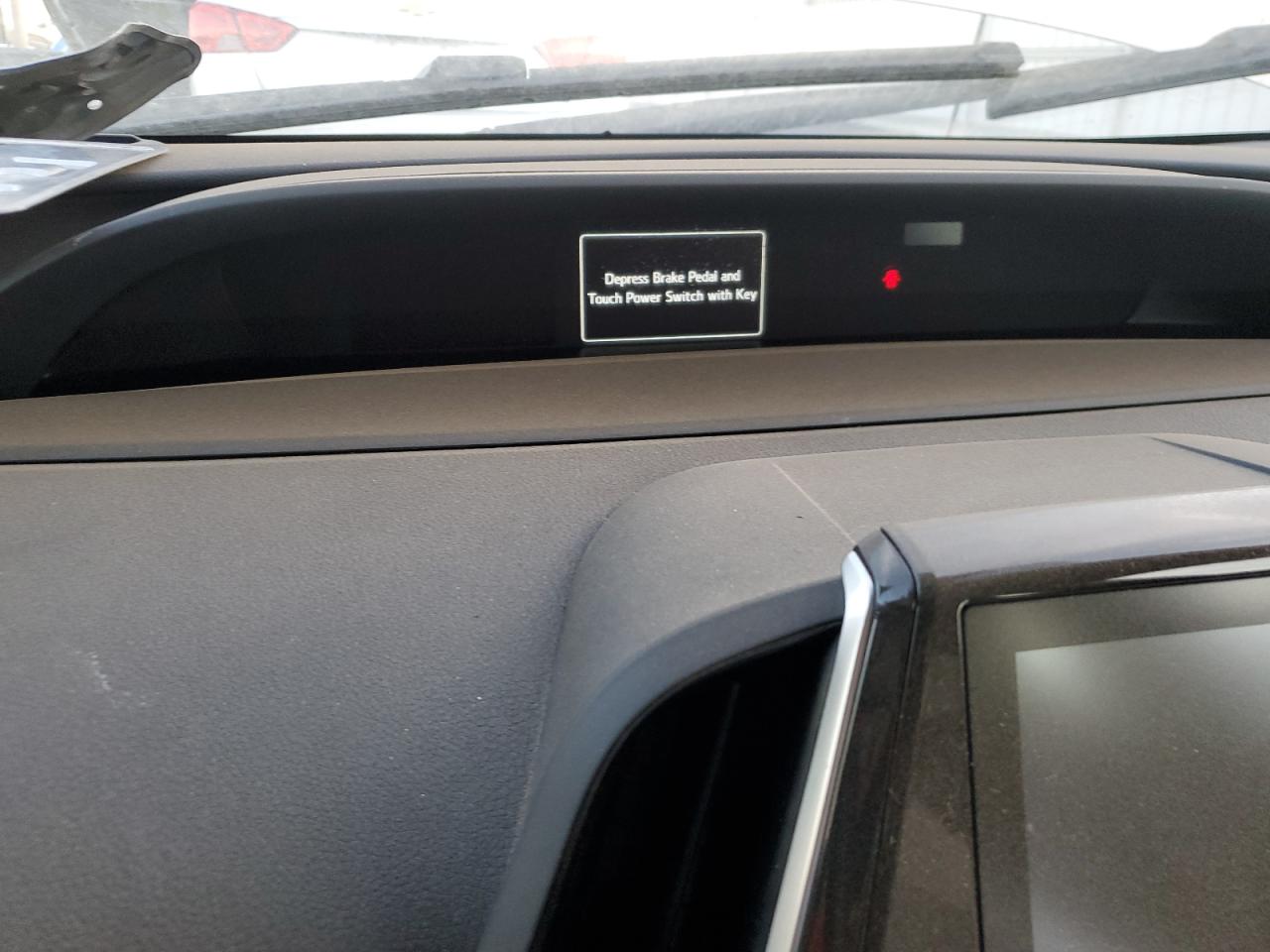 2020 Toyota Prius - Image 9