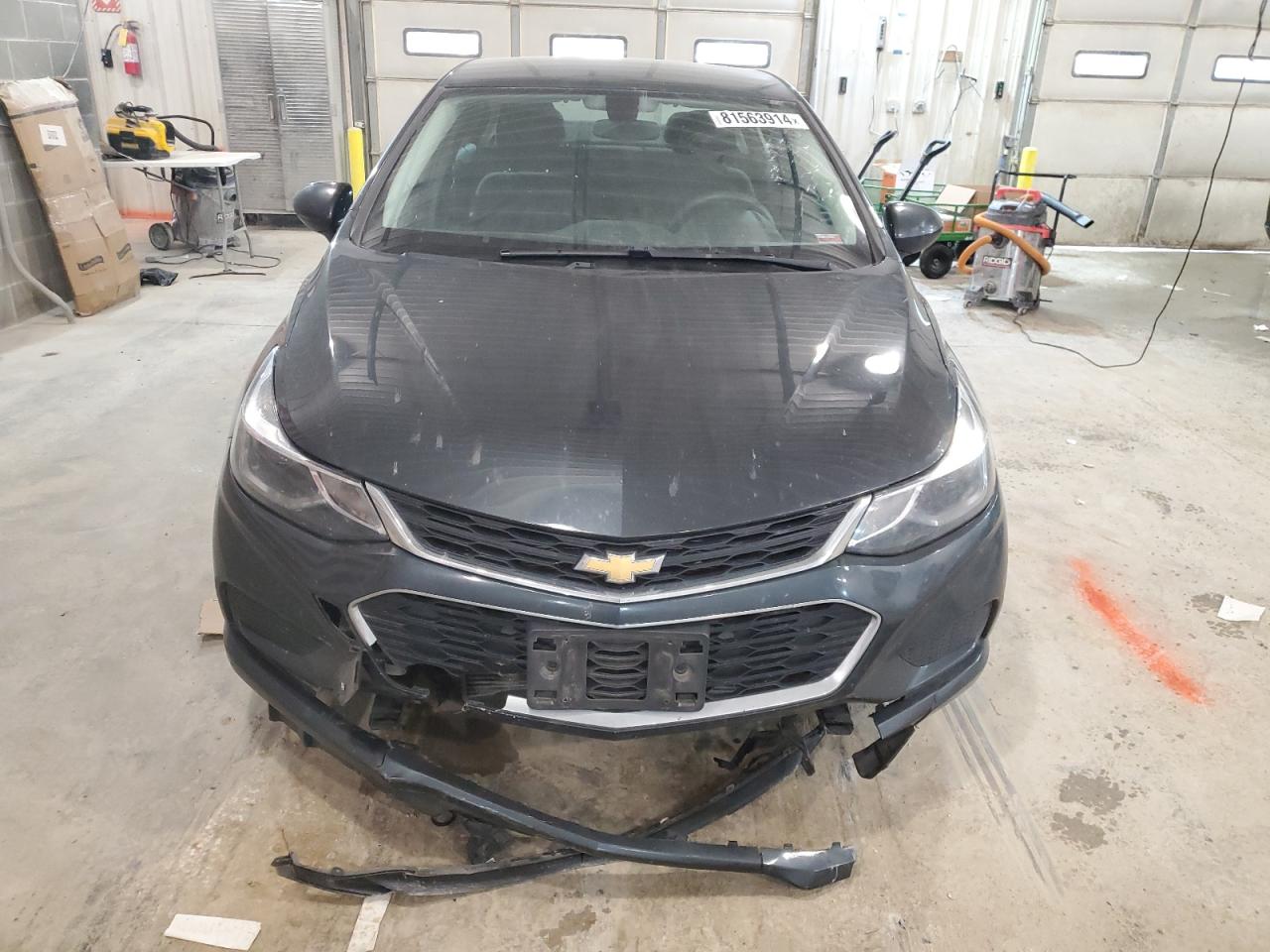2018 Chevrolet Cruze - Image 5