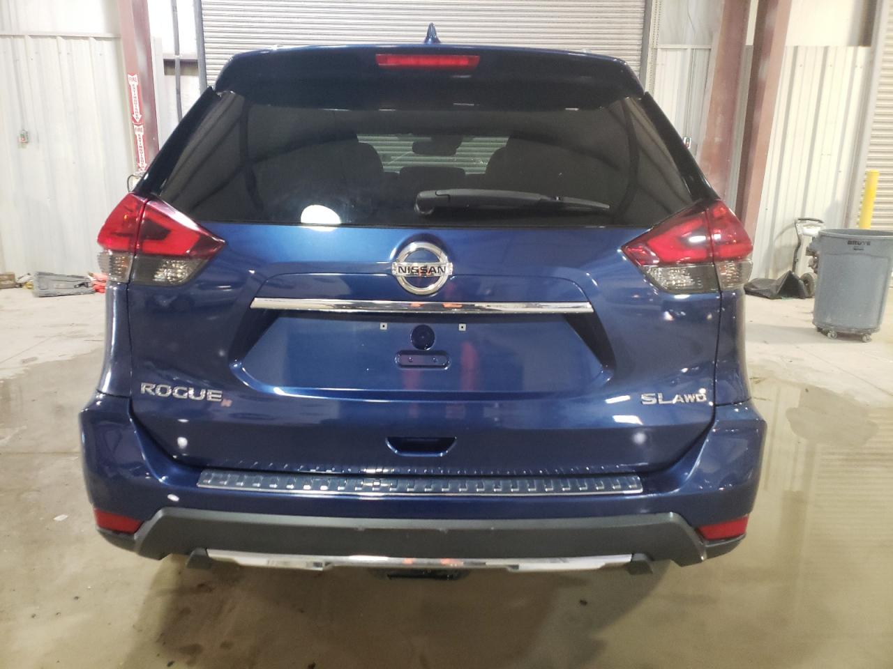 2017 Nissan Rogue - Image 6