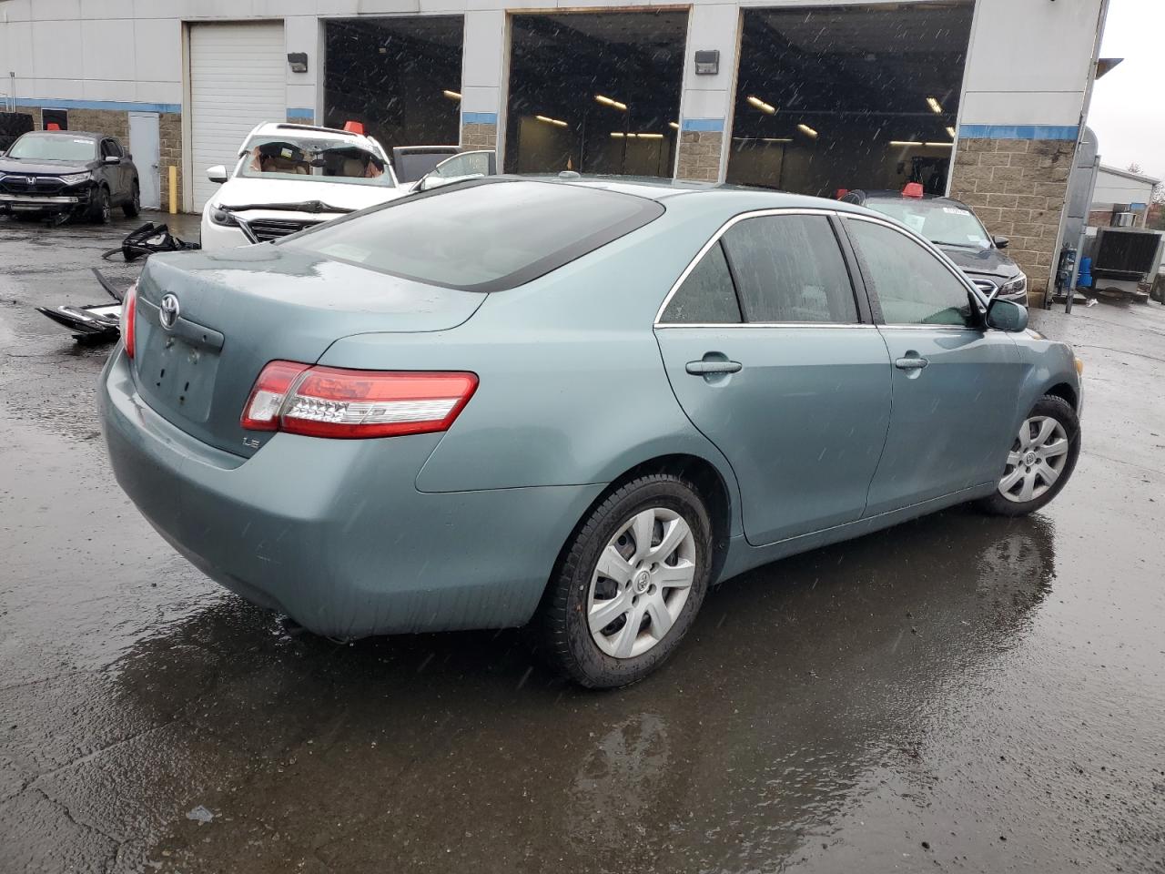 2011 Toyota Camry - Image 3