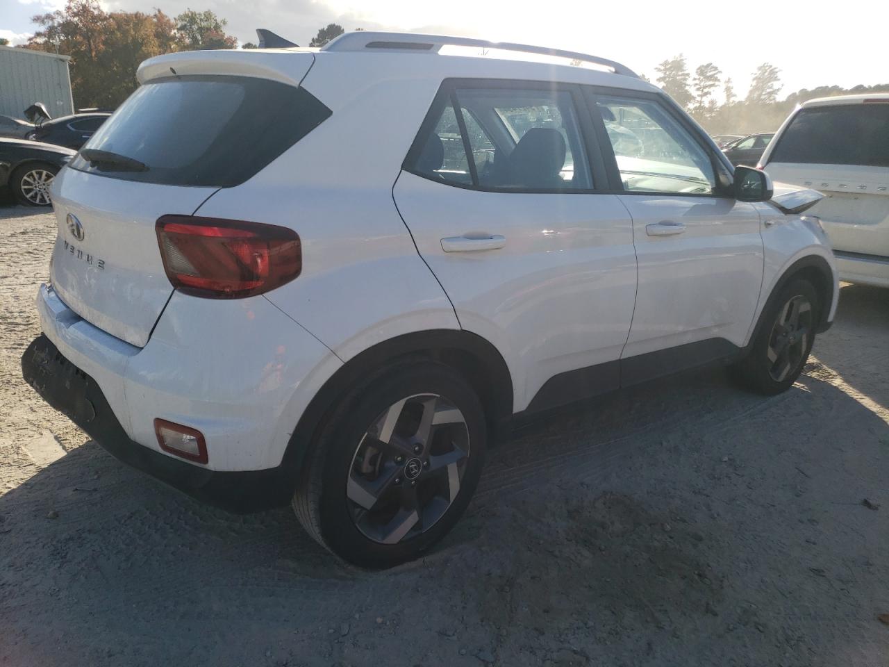 2021 Hyundai Venue - Image 3