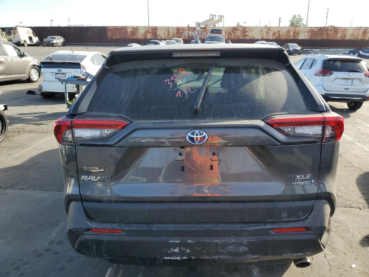 2024 Toyota RAV 4 - Image 6