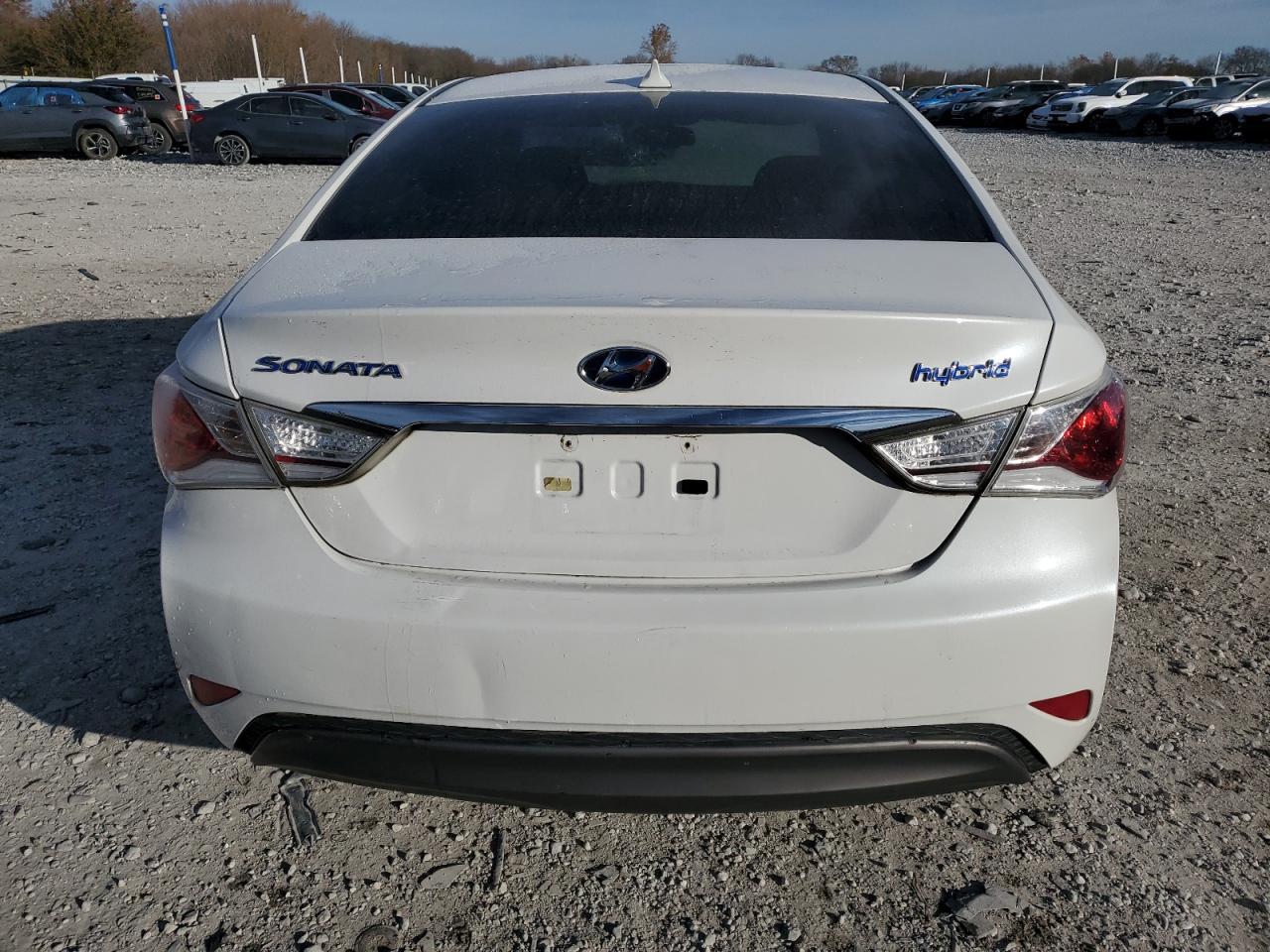 2013 Hyundai Sonata Hybrid VIN: KMHEC4A40DA050723 Lot: 81761754