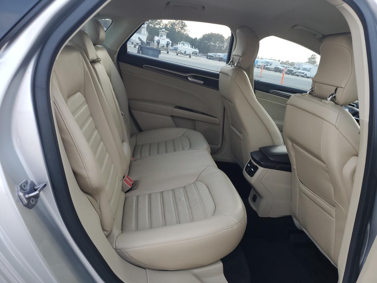 2013 Ford Fusion - Image 10