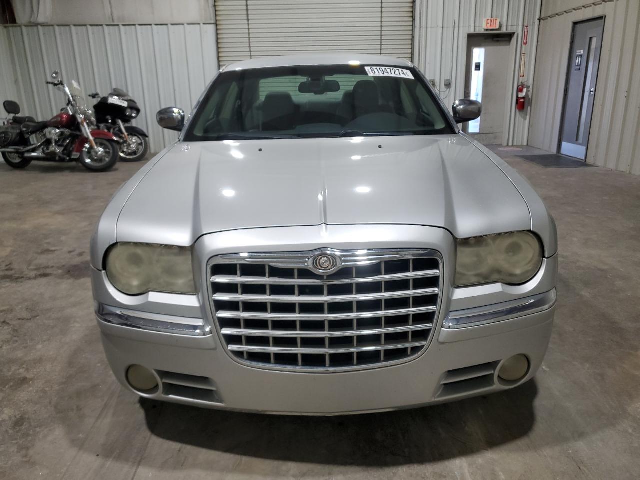 2007 Chrysler 300 - Image 5