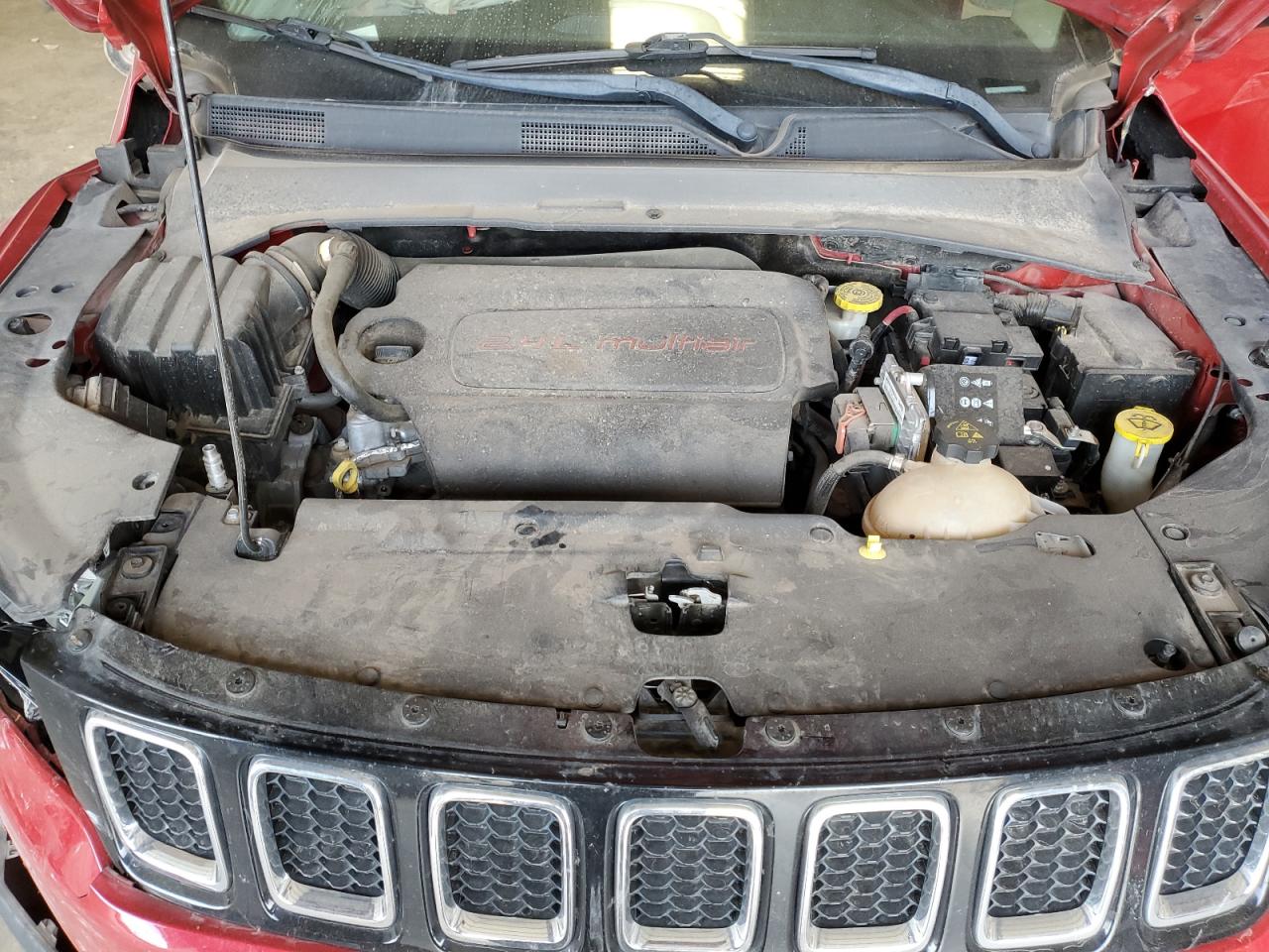 2018 Jeep Compass - Image 12