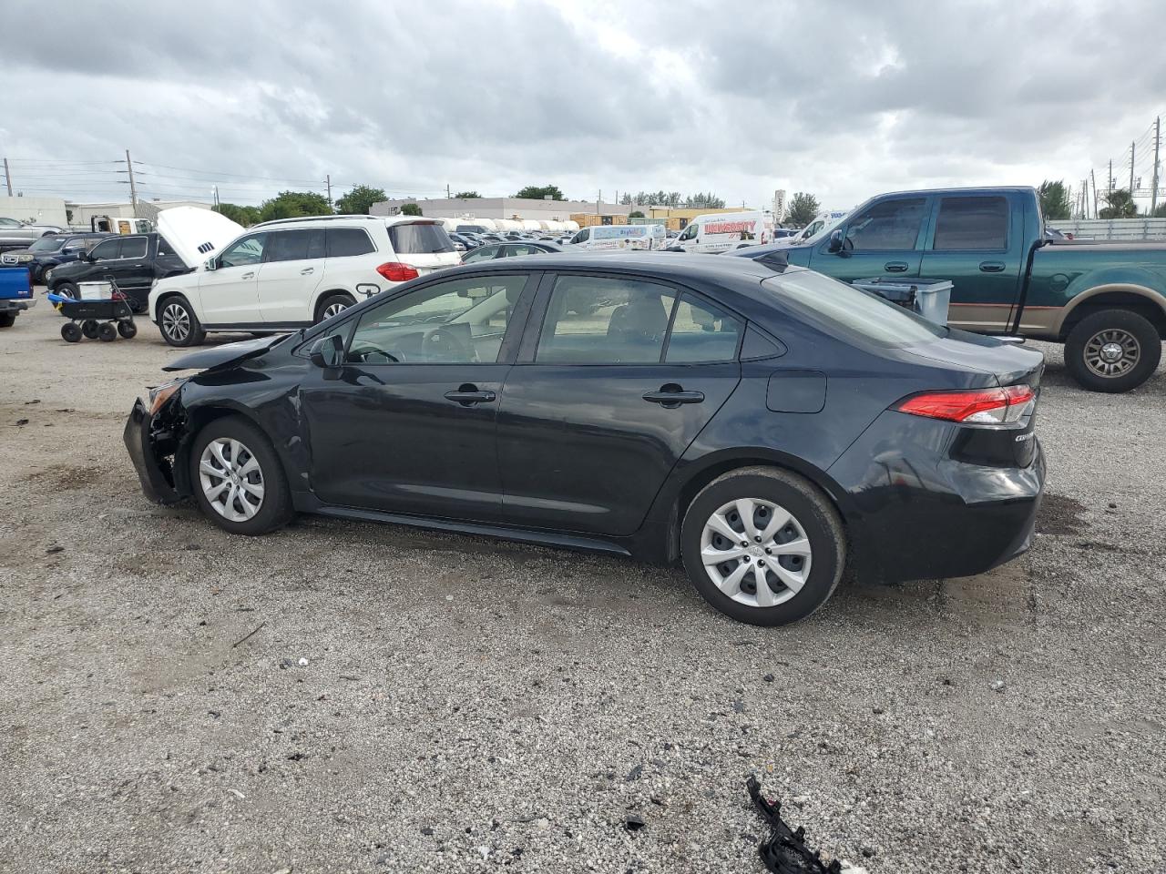 2022 Toyota Corolla - Image 2