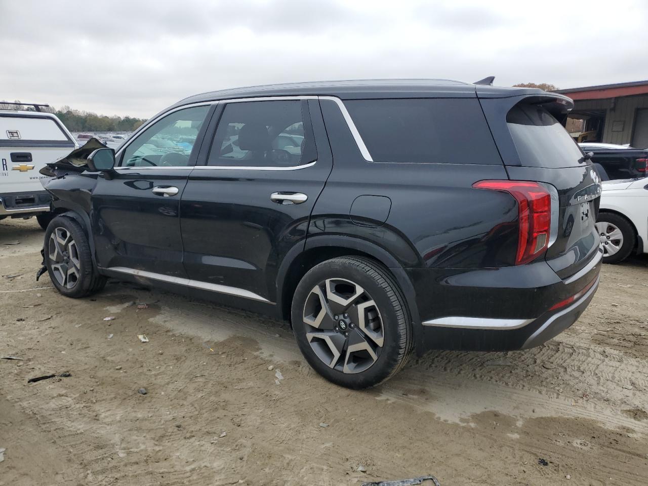 2023 Hyundai Palisade - Image 2