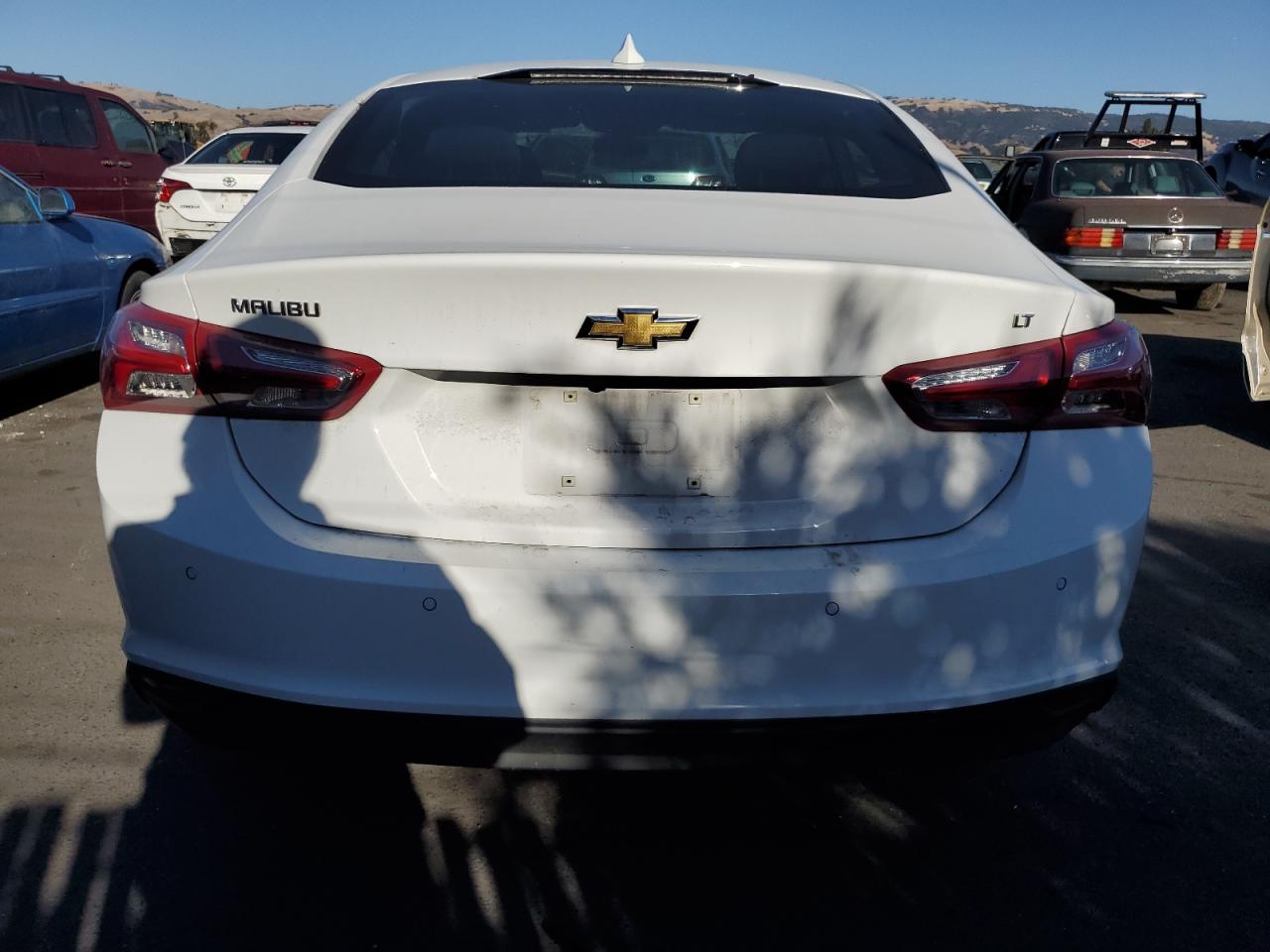 2022 Chevrolet Malibu - Image 6