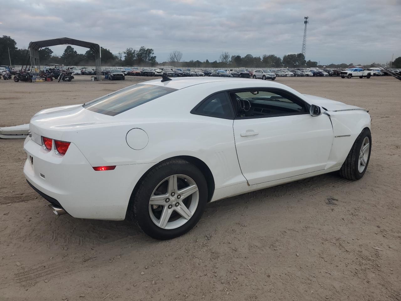 2011 Chevrolet Camaro - Image 3