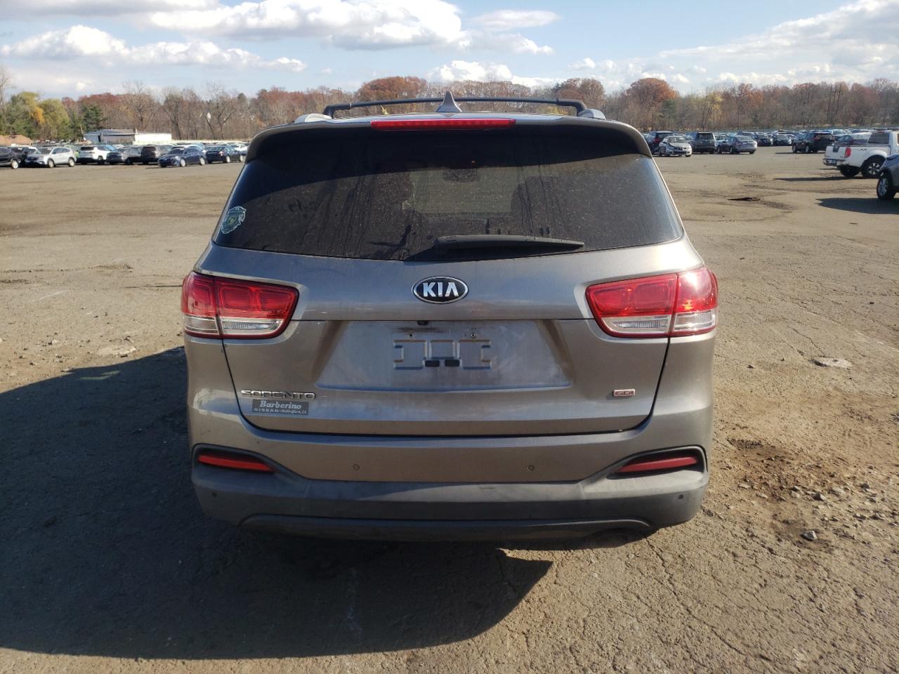 2016 Kia Sorento - Image 6