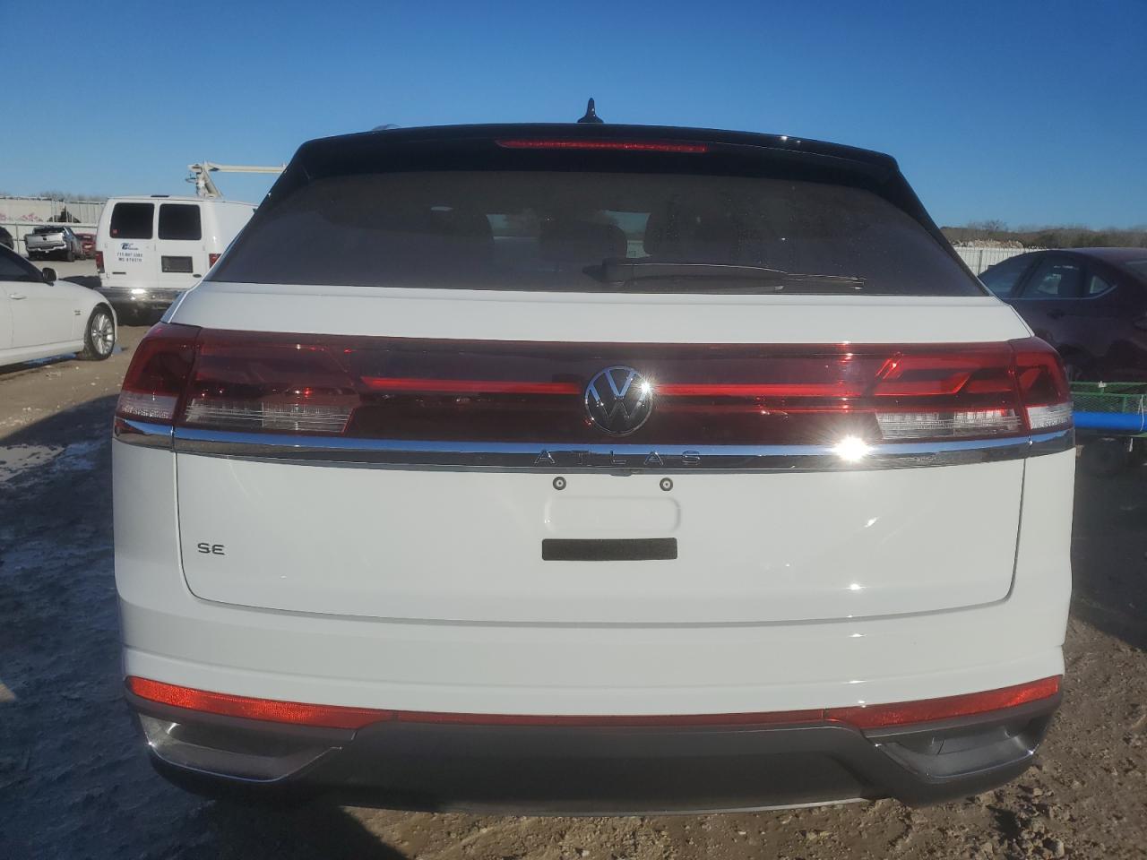 2024 Volkswagen Atlas Cross Sport Se VIN: 1V2DE2CA0RC244941 Lot: 78818354