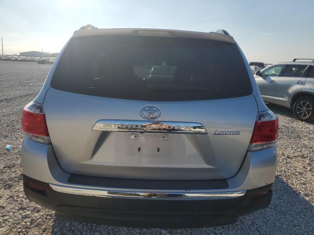  TOYOTA HIGHLANDER 2013 Серебристый