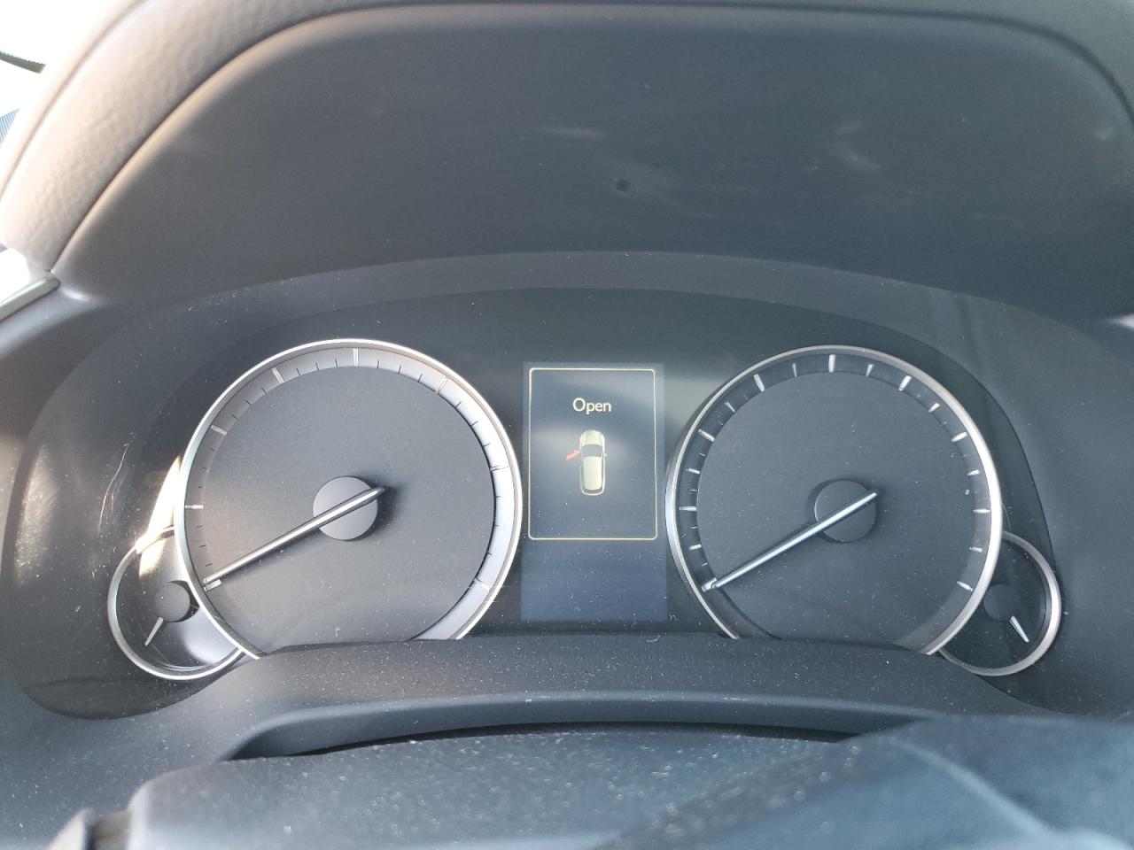 2017 Lexus Rx 350 Base VIN: 2T2BZMCAXHC130679 Lot: 80424994